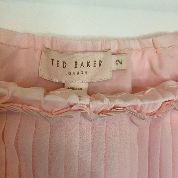 Ted Baker London Barbiecore Pink Pleated Feminine Top - Picture 9 of 14